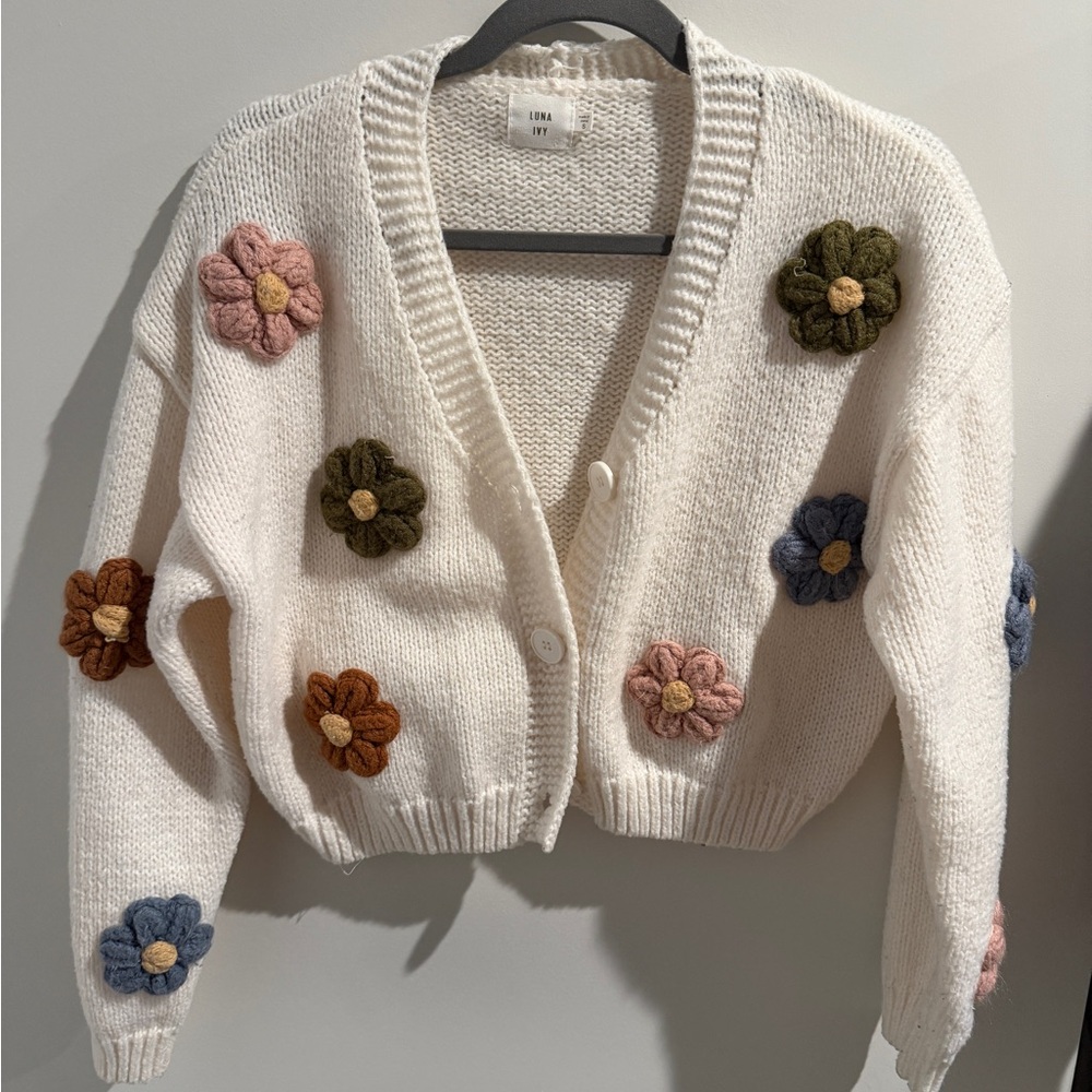 Cream Cardigan with Colorful knitted Floral Accents